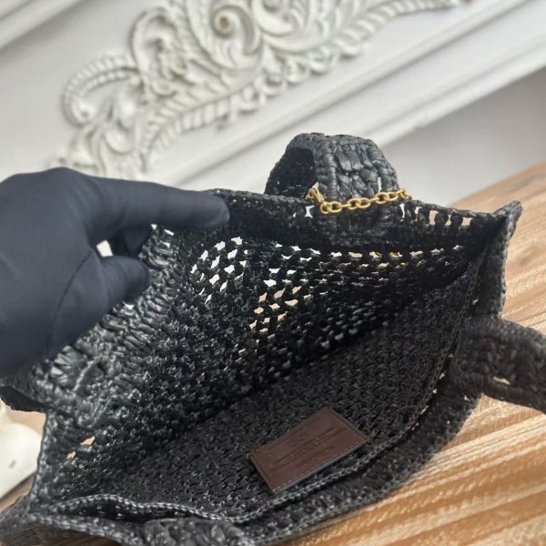 chloe spring and summer new SUMMER BANANA dopamine color black pure handmade straw woven bag Size: 3
