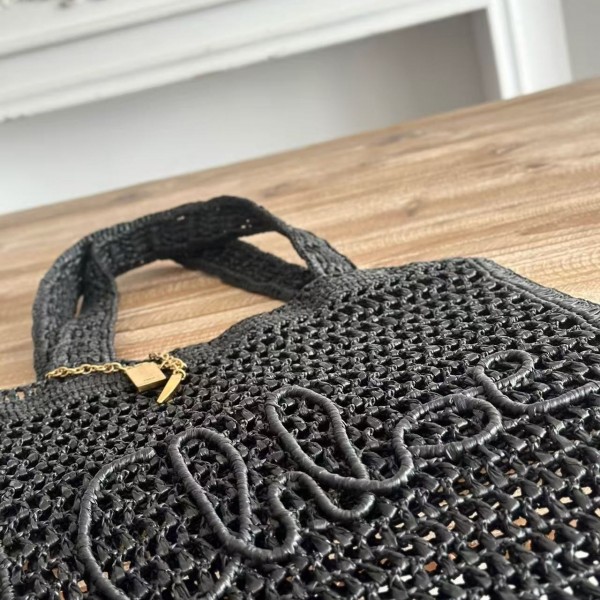 chloe spring and summer new SUMMER BANANA dopamine color black pure handmade straw woven bag Size: 3