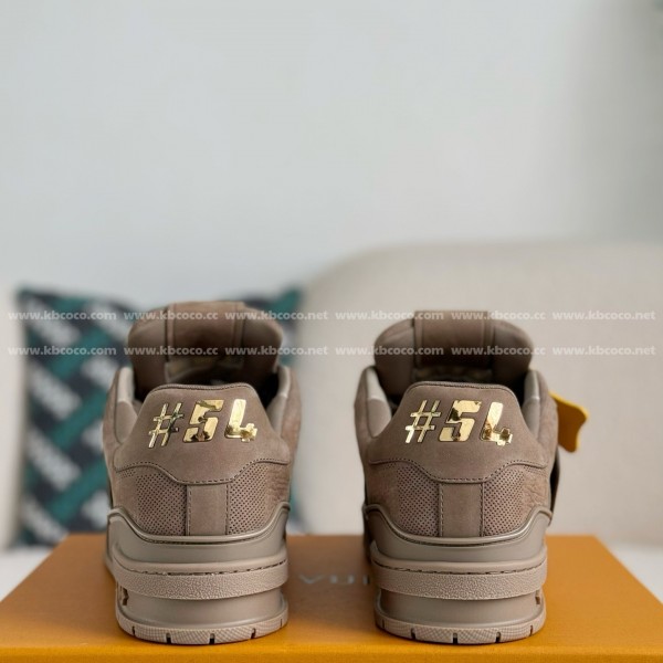 LOUIS VUITTON TRAINER SNEAKERS