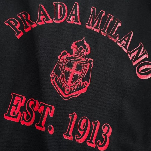 Prada 2025 Spring and Summer Latest Round Neck Fashion Short Sleeve