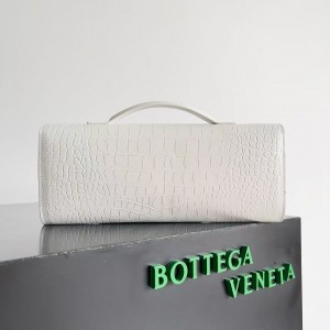 「#5019」BOTTECA VENETA uses exquisite craftsmanship intreccio embossed imported cow leather evening clutch b
