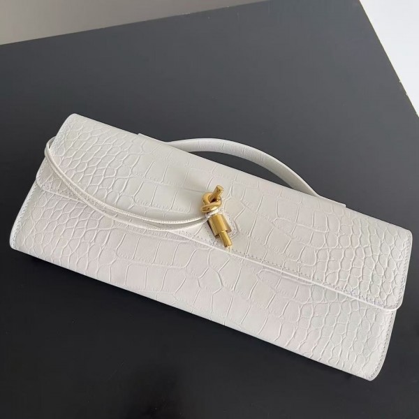 BOTTECA VENETA uses exquisite craftsmanship intreccio embossed imported cow leather evening clutch b