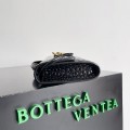 「#5020」BOTTECA VENETA uses exquisite craftsmanship intreccio embossed imported cow leather evening clutch b