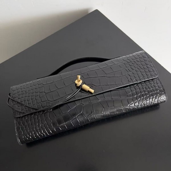 BOTTECA VENETA uses exquisite craftsmanship intreccio embossed imported cow leather evening clutch b