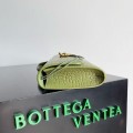 「#5021」BOTTECA VENETA uses exquisite craftsmanship intreccio embossed imported cow leather evening clutch b