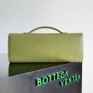 「#5021」BOTTECA VENETA uses exquisite craftsmanship intreccio embossed imported cow leather evening clutch b