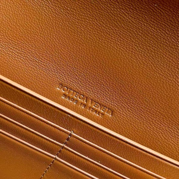 BOTTECA VENETA uses exquisite craftsmanship intreccio woven imported sheepskin evening clutch bag Si