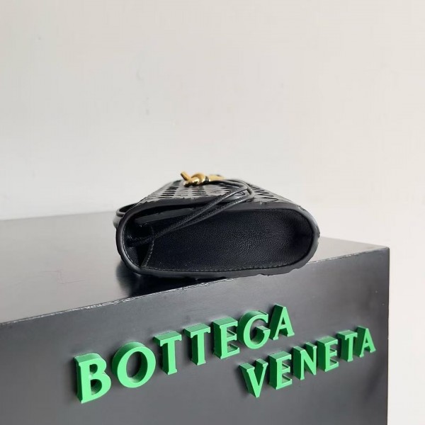 BOTTECA VENETA uses exquisite craftsmanship intreccio woven imported sheepskin evening clutch bag Si