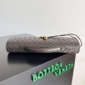 「#5027」BOTTECA VENETA uses exquisite craftsmanship intreccio woven imported sheepskin evening clutch bag Si