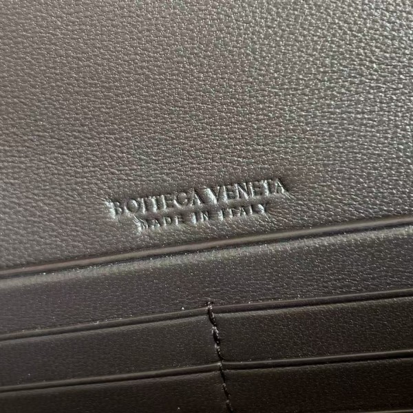 BOTTECA VENETA uses exquisite craftsmanship intreccio woven imported sheepskin evening clutch bag Si