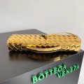 「#5028」BOTTECA VENETA uses exquisite craftsmanship intreccio weaving imported lacquered cowhide leather eve