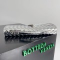 「#5029」BOTTECA VENETA uses exquisite craftsmanship intreccio weaving imported lacquered cowhide leather eve