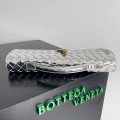 「#5030」BOTTECA VENETA uses exquisite craftsmanship intreccio weaving imported lacquered cowhide leather eve