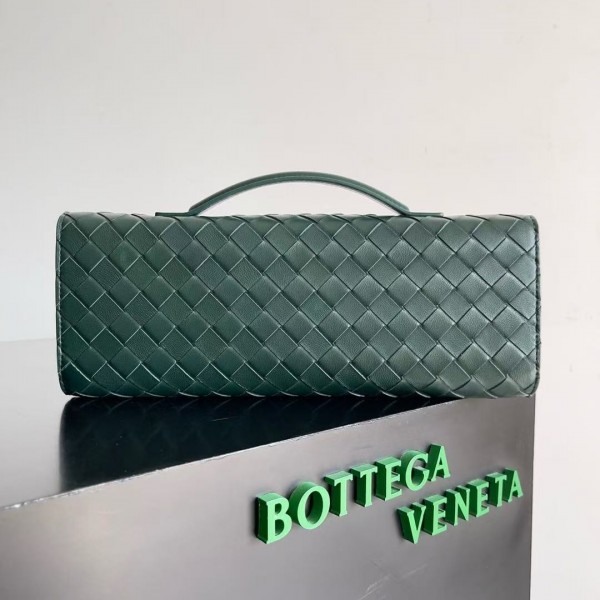 BOTTECA VENETA uses exquisite craftsmanship intreccio woven imported sheepskin evening clutch bag Si