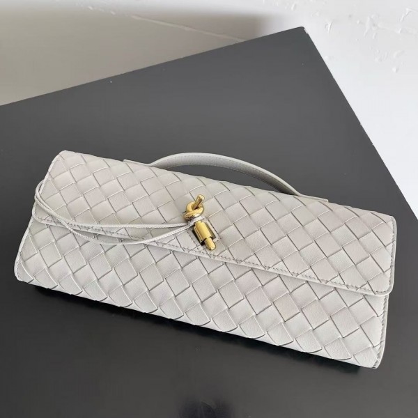 BOTTECA VENETA uses exquisite craftsmanship intreccio woven imported sheepskin evening clutch bag Si