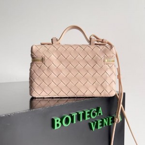 「#5038」BOTTECA VENETA uses exquisite craftsmanship intreccio weaving imported sheepskin leather Crossbody t