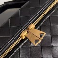 「#5040」BOTTECA VENETA uses exquisite craftsmanship intreccio weaving imported sheepskin leather Crossbody t