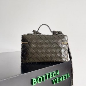 「#5041」BOTTECA VENETA uses exquisite craftsmanship intreccio weaving imported sheepskin leather Crossbody t