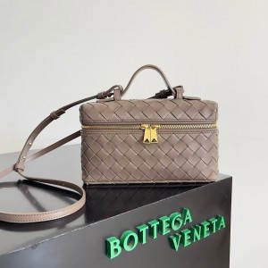 「#5043」BOTTECA VENETA uses exquisite craftsmanship intreccio weaving imported sheepskin leather Crossbody t