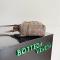 「#5043」BOTTECA VENETA uses exquisite craftsmanship intreccio weaving imported sheepskin leather Crossbody t