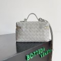 「#5044」BOTTECA VENETA uses exquisite craftsmanship intreccio weaving imported sheepskin leather Crossbody t