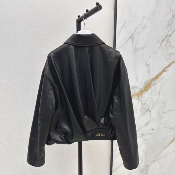 Loewe Spring and Summer latest retro modern fashion design imported sheepskin pleated women
