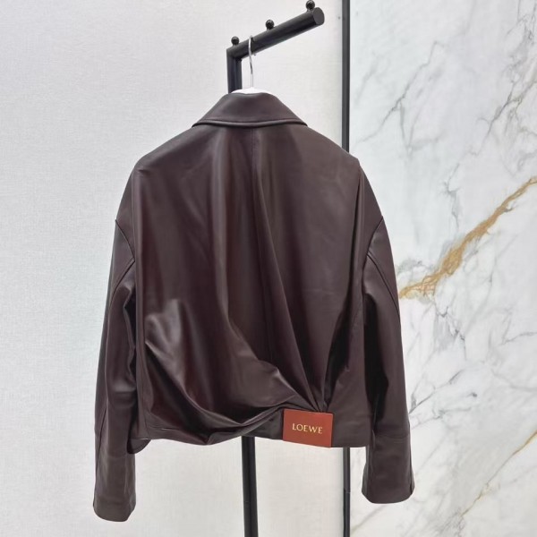 Loewe Spring and Summer latest retro modern fashion design imported sheepskin pleated women
