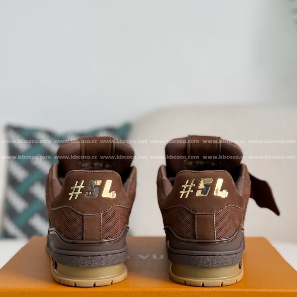 LOUIS VUITTON TRAINER SNEAKERS