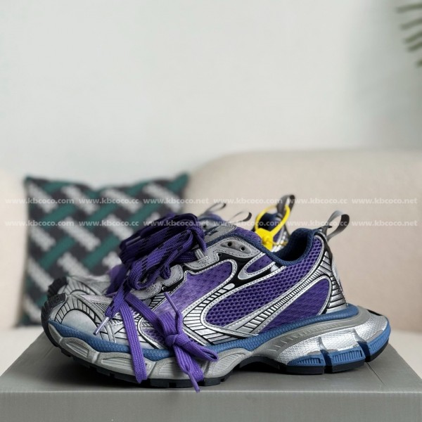 Balenciaga Runner Sneakers