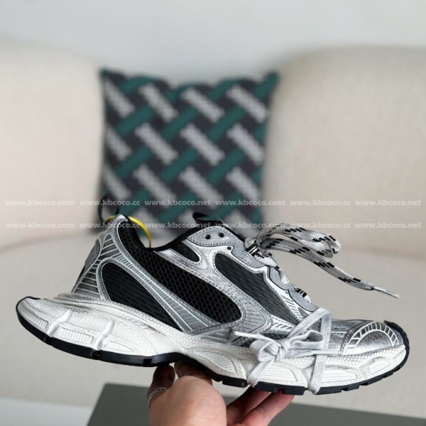 Balenciaga Runner Sneakers