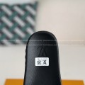 「#5115」LOUIS VUITTON SLIPPERS