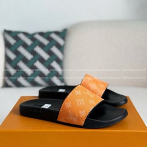 「#5118」LOUIS VUITTON SLIPPERS