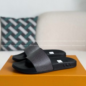 「#5123」LOUIS VUITTON SLIPPERS