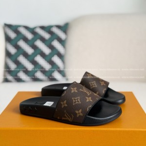 「#5125」LOUIS VUITTON SLIPPERS
