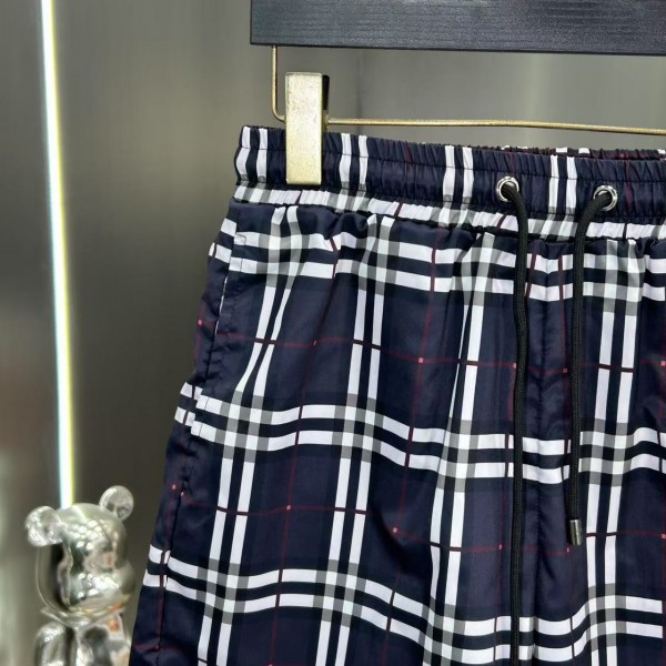 Burberry 2025 new beach swim trunks
