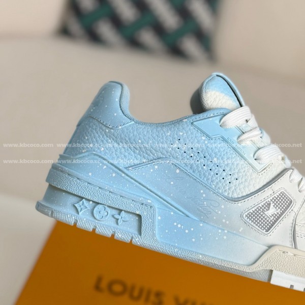 LOUIS VUITTON TRAINER SNEAKERS