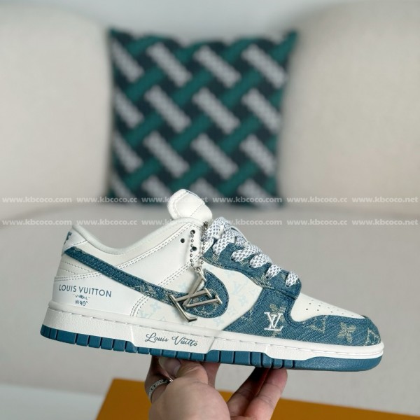 LOUIS VUITTON x Nike Dunk Casual Sneakers