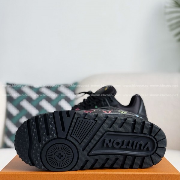LOUIS VUITTON TRAINER Maxi SNEAKERS