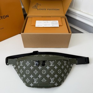 「#5217」LV DISCOVERY FULL LEATHER CHEST BAG  M12508,SIZE:15*9*44cm