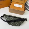 「#5217」LV DISCOVERY FULL LEATHER CHEST BAG  M12508,SIZE:15*9*44cm