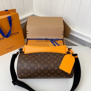 「#1359」Louis Vuitton 2023 SOFT POLOCHON handbag M46691 Size: 33 * 17 * 17cm