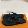 「#1361」Louis Vuitton flip flops