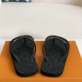 「#1361」Louis Vuitton flip flops