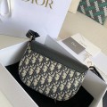 「#1388」Dior Essentials Saddle Carrying Bag (with shoulder straps) of top quality Size: 19.5 * 13 * 4.3cm