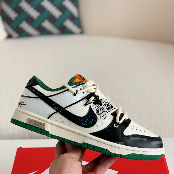 Nike NK Dunk Low Retro Sneakers