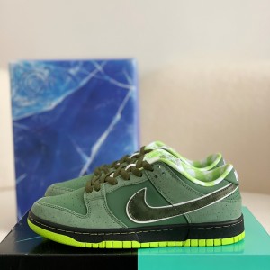 「#1486」Nike UA Dunk SB Low Orange Lobster Sneakers