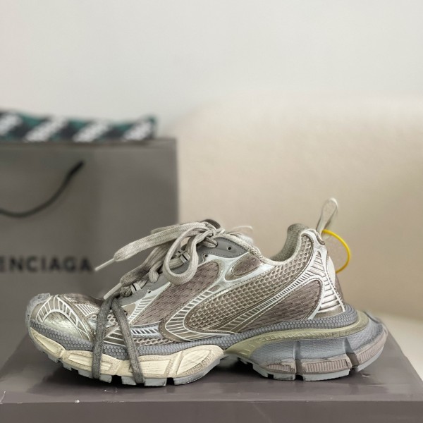 Balenciaga Runner Sneakers
