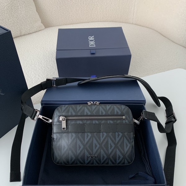 「#1514」DIOR Men's SAFARI Messenger Bag, Top Quality  Size: 22 * 15 * 6cm