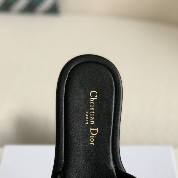 Dior women