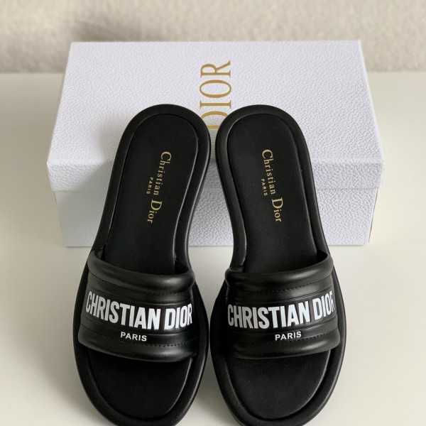 Dior women